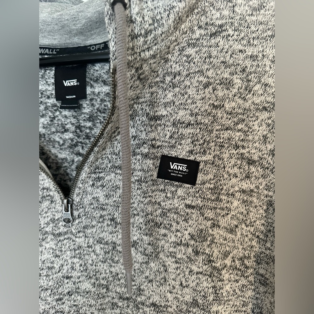Vans Men’s Medium Quarter Zip Hooded Sweatshirt Gray - Picture 3 of 6